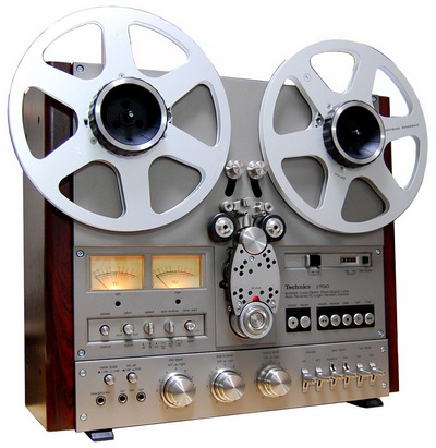 Technics RS 1700